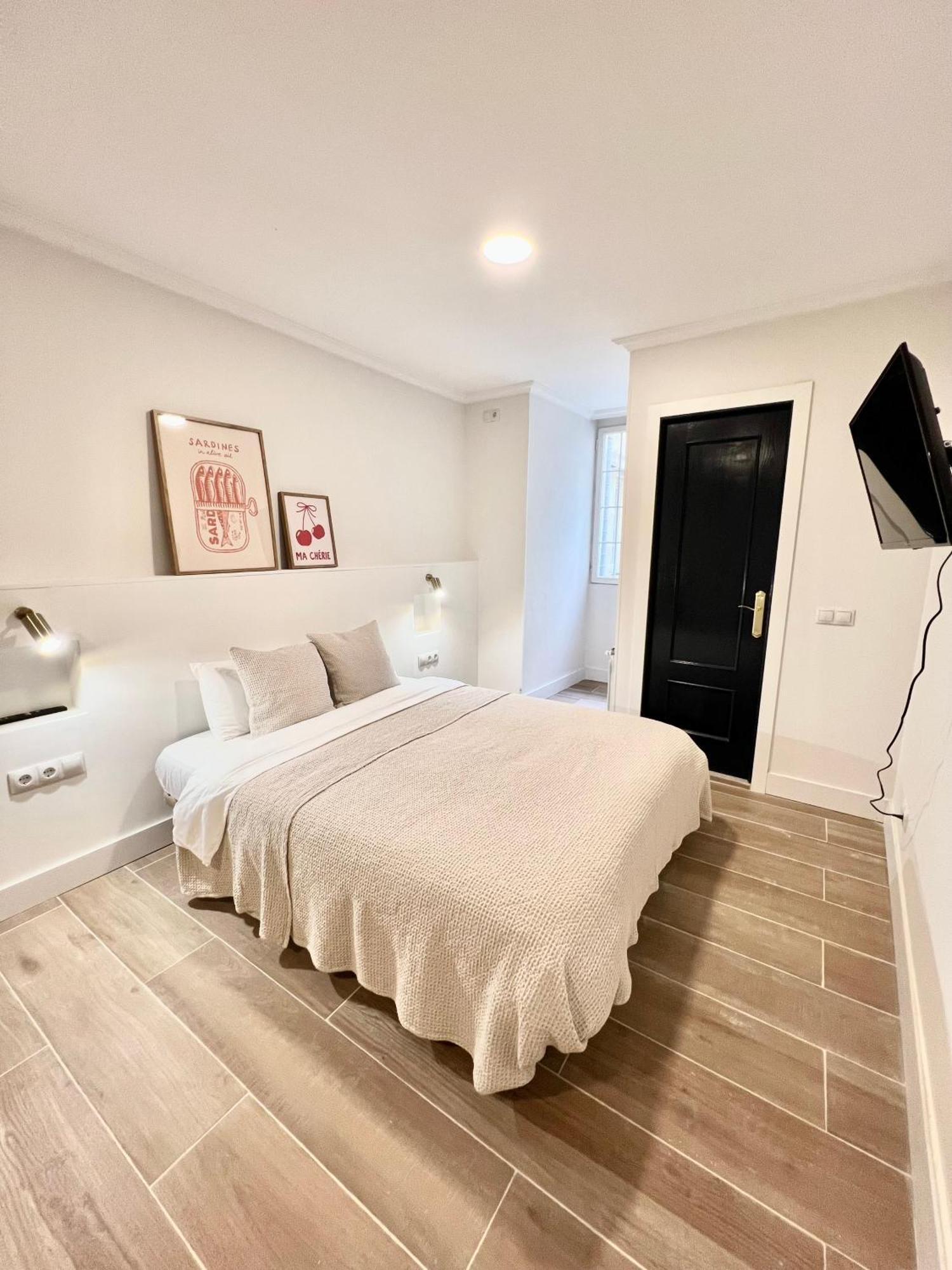 Albergue Miguel Angel Мадрид Екстериор снимка