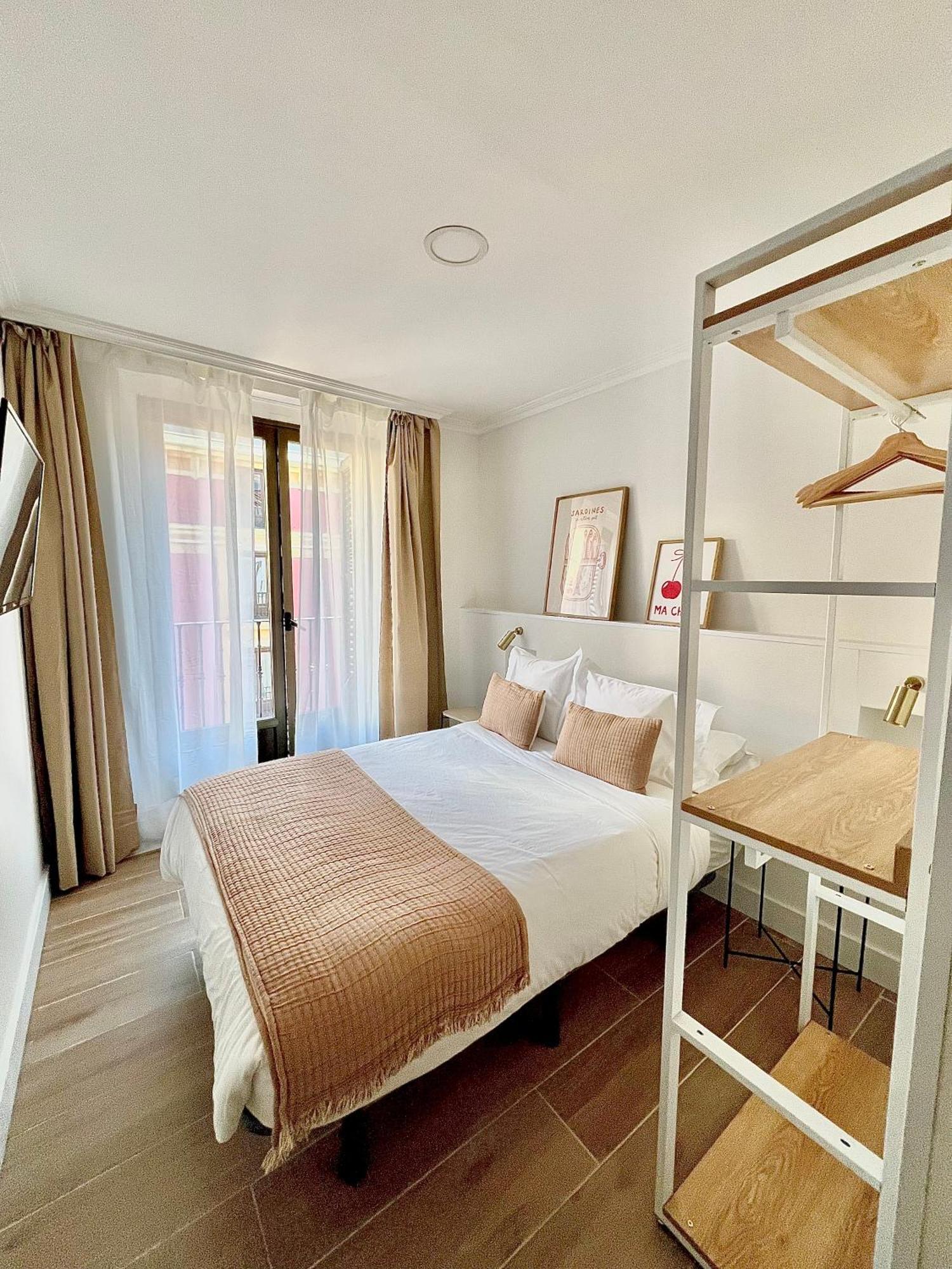 Albergue Miguel Angel Мадрид Екстериор снимка
